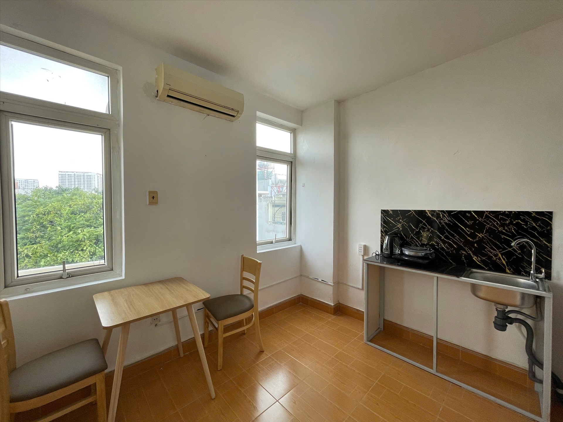 Phòng trọ Jinjoo Home Yên Thế - Tân Bình - Phòng (*)