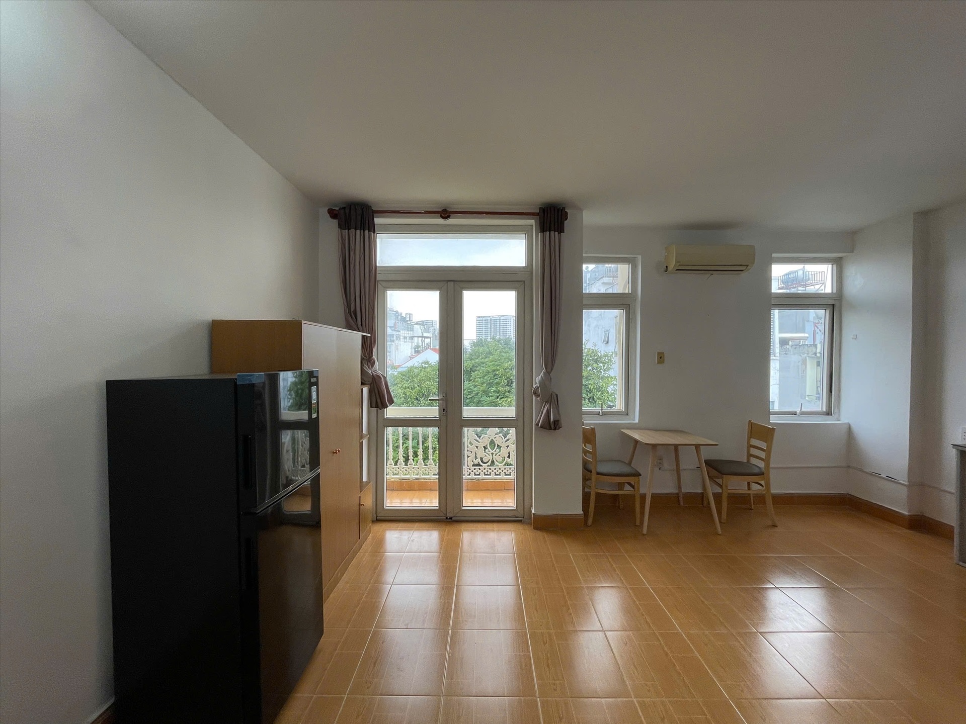 Phòng trọ Jinjoo Home Yên Thế - Tân Bình - Phòng (*)