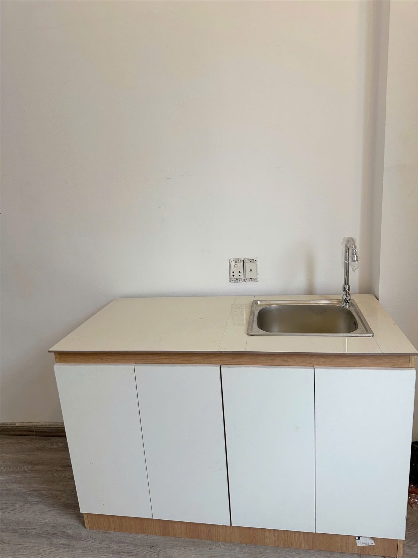 Phòng trọ Studio 25m2 tại Jinjoo Home Lạc Long Quân - Tân Bình - Phòng bếp