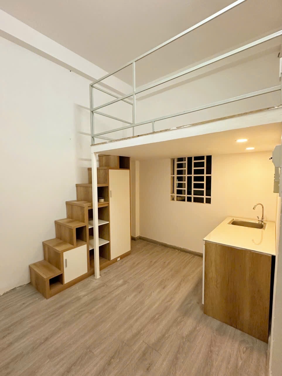 Phòng trọ Duplex 25m2 tại Jinjoo Home Lạc Long Quân - Tân Bình - Phòng khách