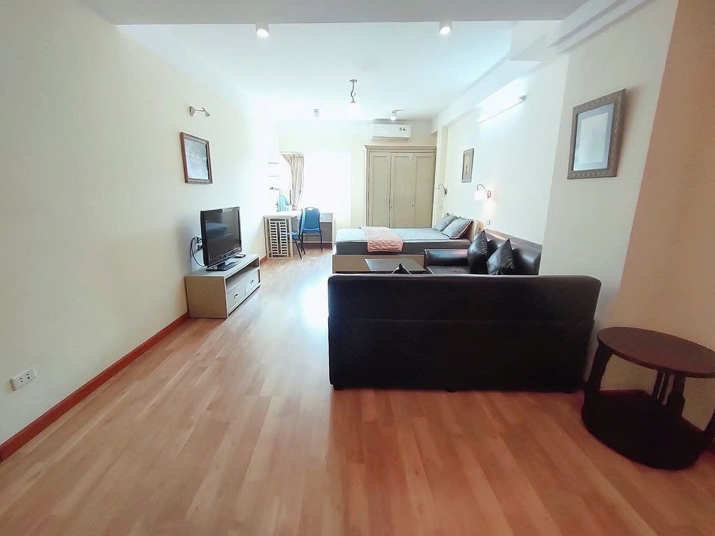 Phòng trọ Studio 25m2 tại PTC House Lạc Long Quân - Cầu Giấy  - Phòng khách