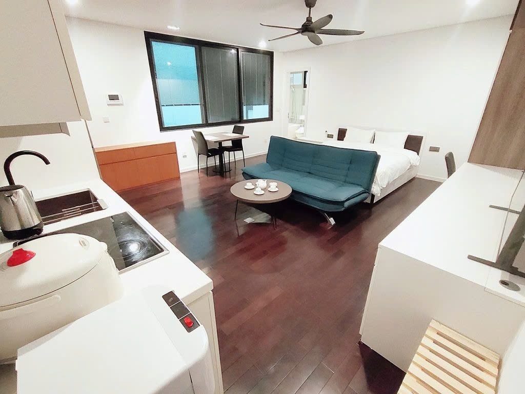 Phòng trọ Studio 40m2 tại PTC House Đội Cấn - Ba Đình  - Phòng khách