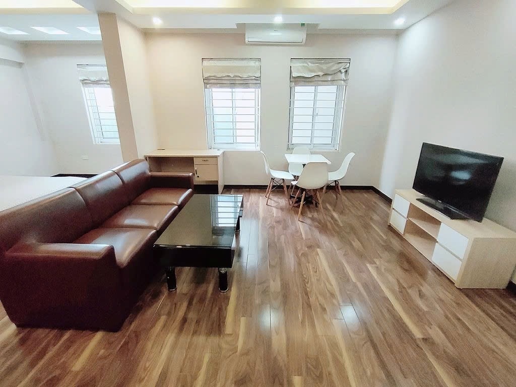 Phòng trọ Studio 40m2 tại PTC House 2 Đội Cấn - Ba Đình  - Phòng khách