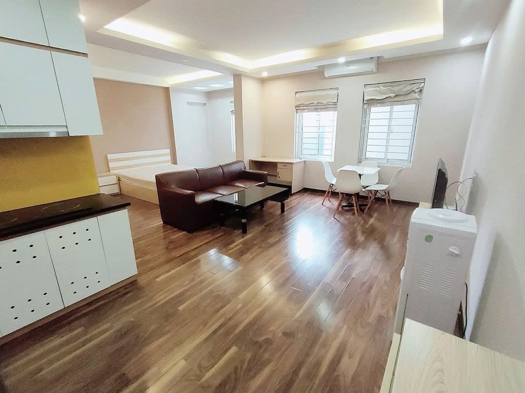 Phòng trọ Studio 40m2 tại PTC House 2 Đội Cấn - Ba Đình  - Phòng khách