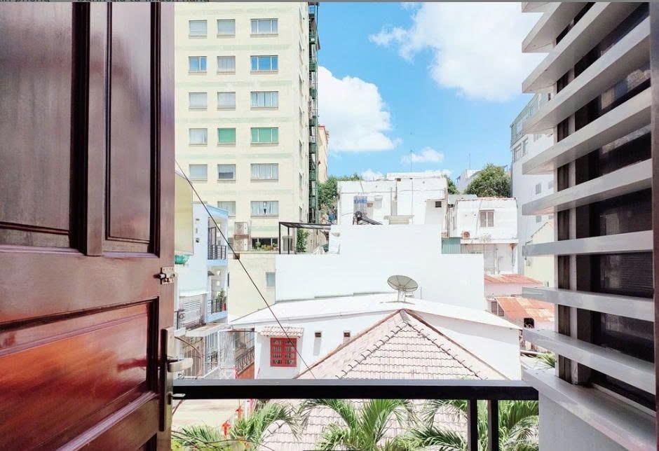 Phòng trọ Studio 30m2 tại PTC House 1 Trương Quyền - Quận 3 - Ban công
