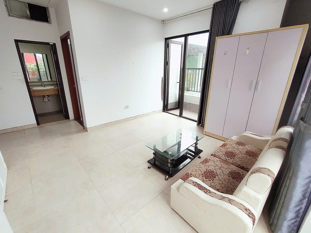 Phòng trọ 1 Phòng ngủ 35m2 tại PTC House Trần Cung - Bắc Từ Liêm  - Phòng khách