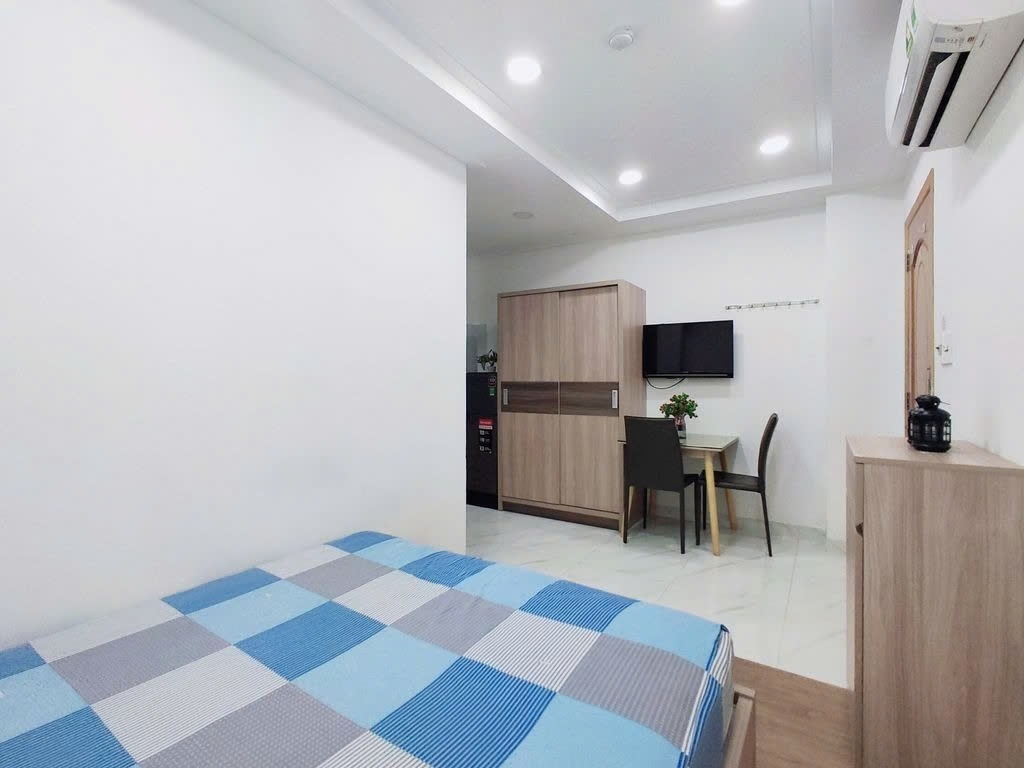 Phòng trọ Studio 20m2 tại PTC House Cánh Mạng Tháng Tám - Quận 10 - Góc làm việc