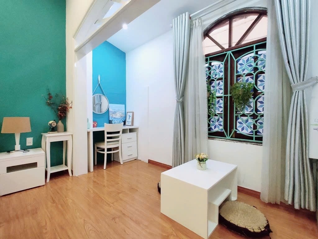 Phòng trọ Studio 20m2 tại PTC House 2 Lê Thánh Tôn - Quận 1  - Phòng khách