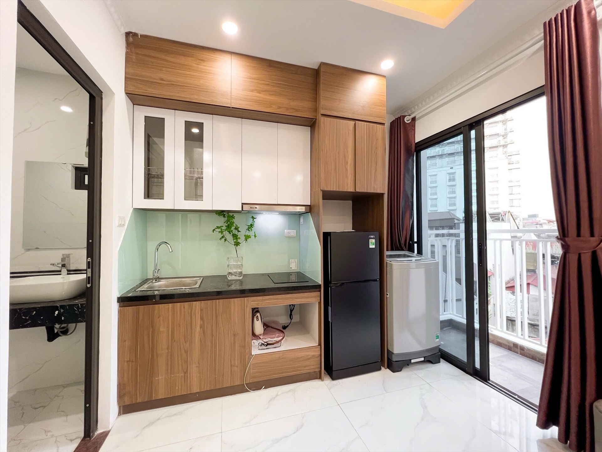 Phòng trọ Studio 25m2 tại Suha Home Đội Cấn - Ba Đình - Phòng bếp