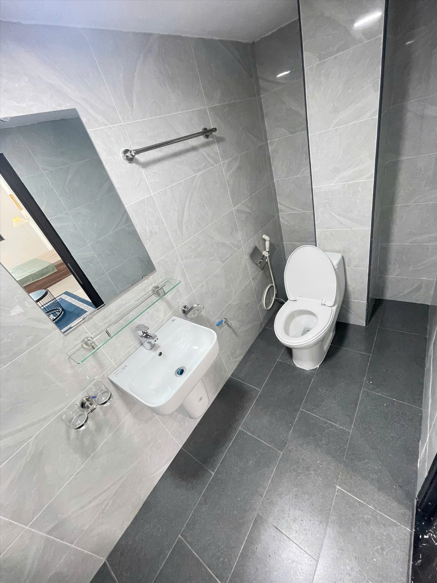 Phòng trọ Studio 25m2 tại CTC Home Mỹ Đình - Nam Từ Liêm - Phòng tắm