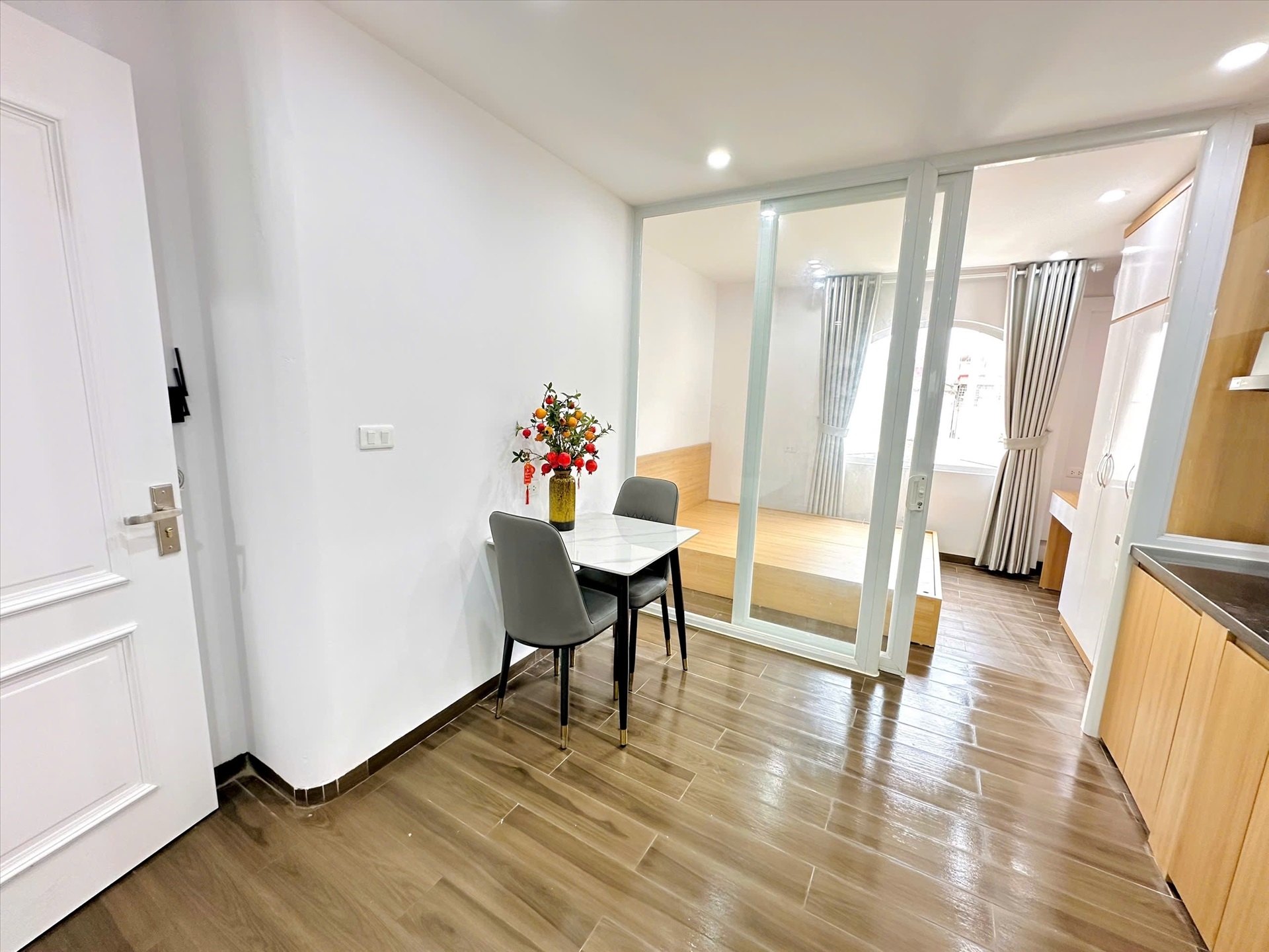 Phòng trọ Studio 30m2 tại TT House Nguyễn Phong Sắc - Cầu Giấy - Phòng khách