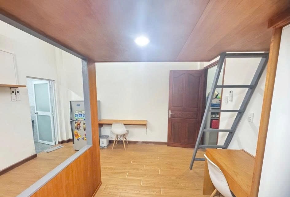 Phòng trọ Studio 30m2 tại PTC House Nguyễn Gia Trí 3 - Bình Thạnh - Phòng khách