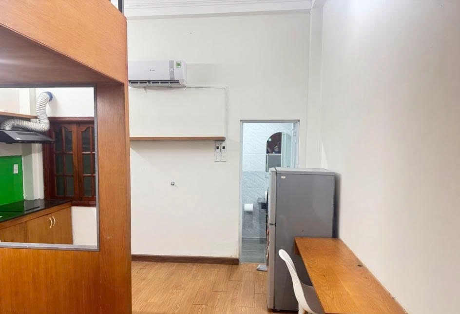 Phòng trọ Studio 30m2 tại PTC House Nguyễn Gia Trí 3 - Bình Thạnh - Phòng khách