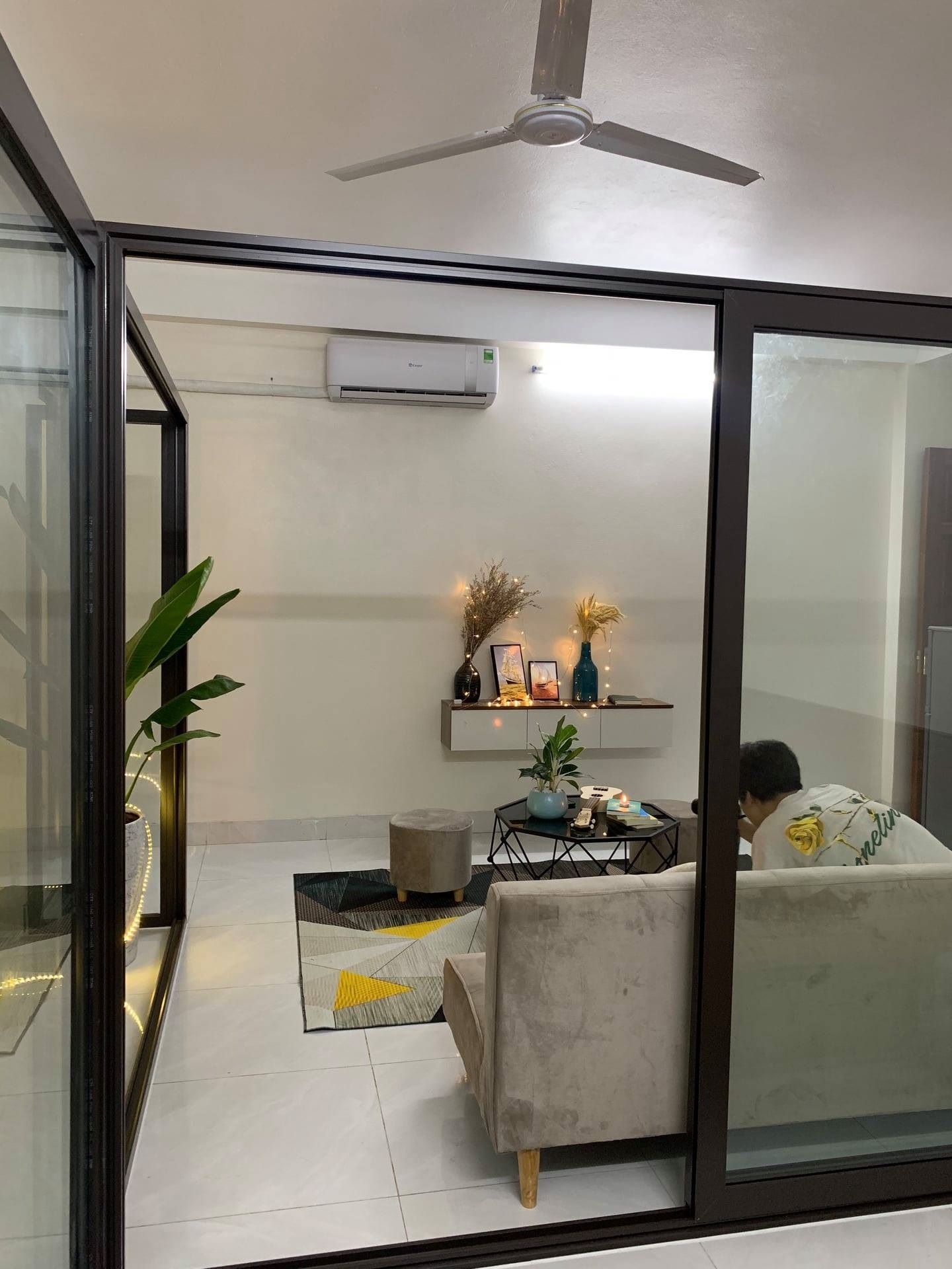 Phòng trọ 2 Phòng ngủ 50m2 tại THT Land Phạm Văn Đồng - Cầu Giấy - Phòng khách