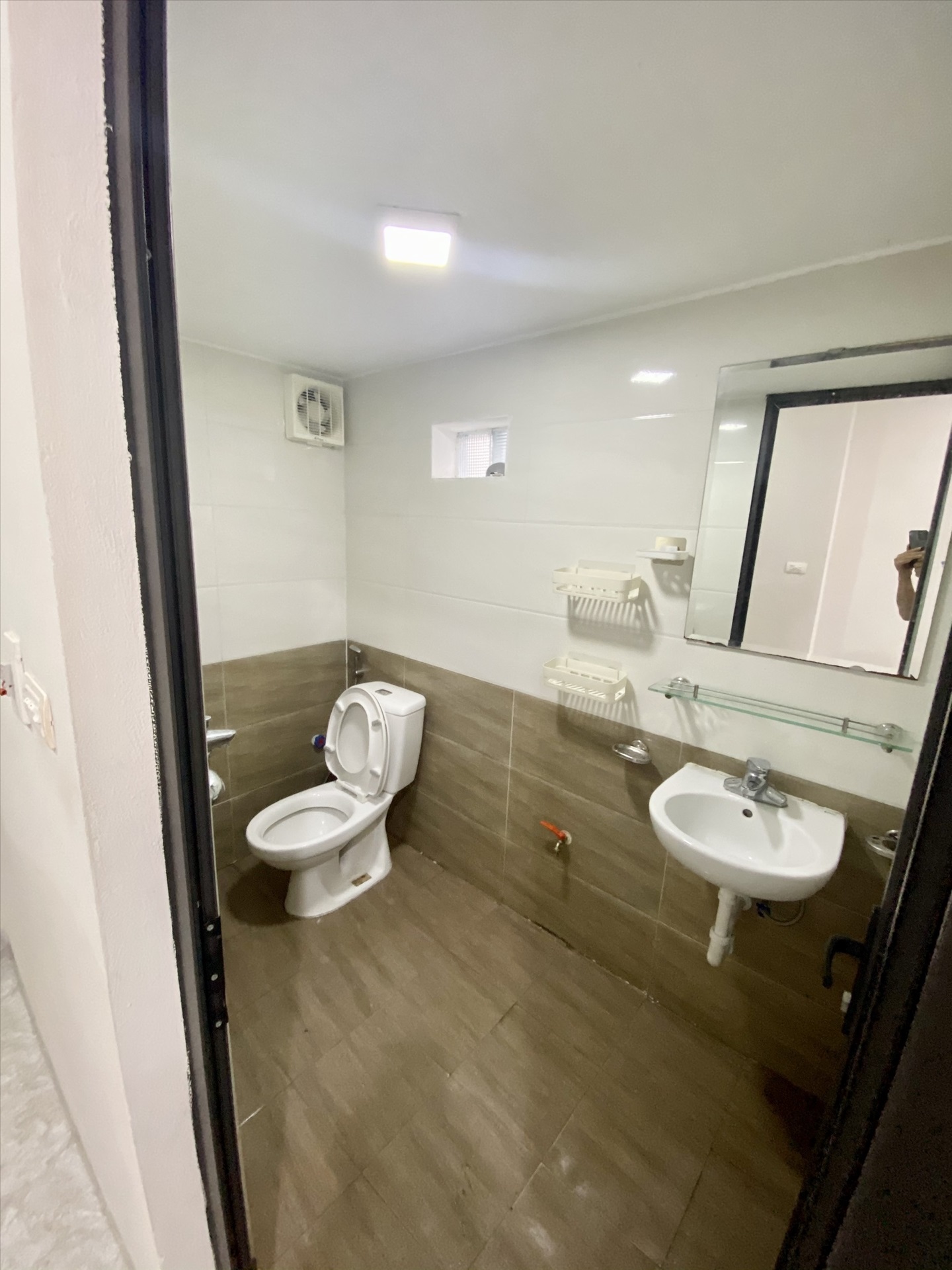 Phòng trọ 1 Phòng ngủ 30m2 tại THT Land Mỹ Đình - Nam Từ Liêm - Phòng tắm