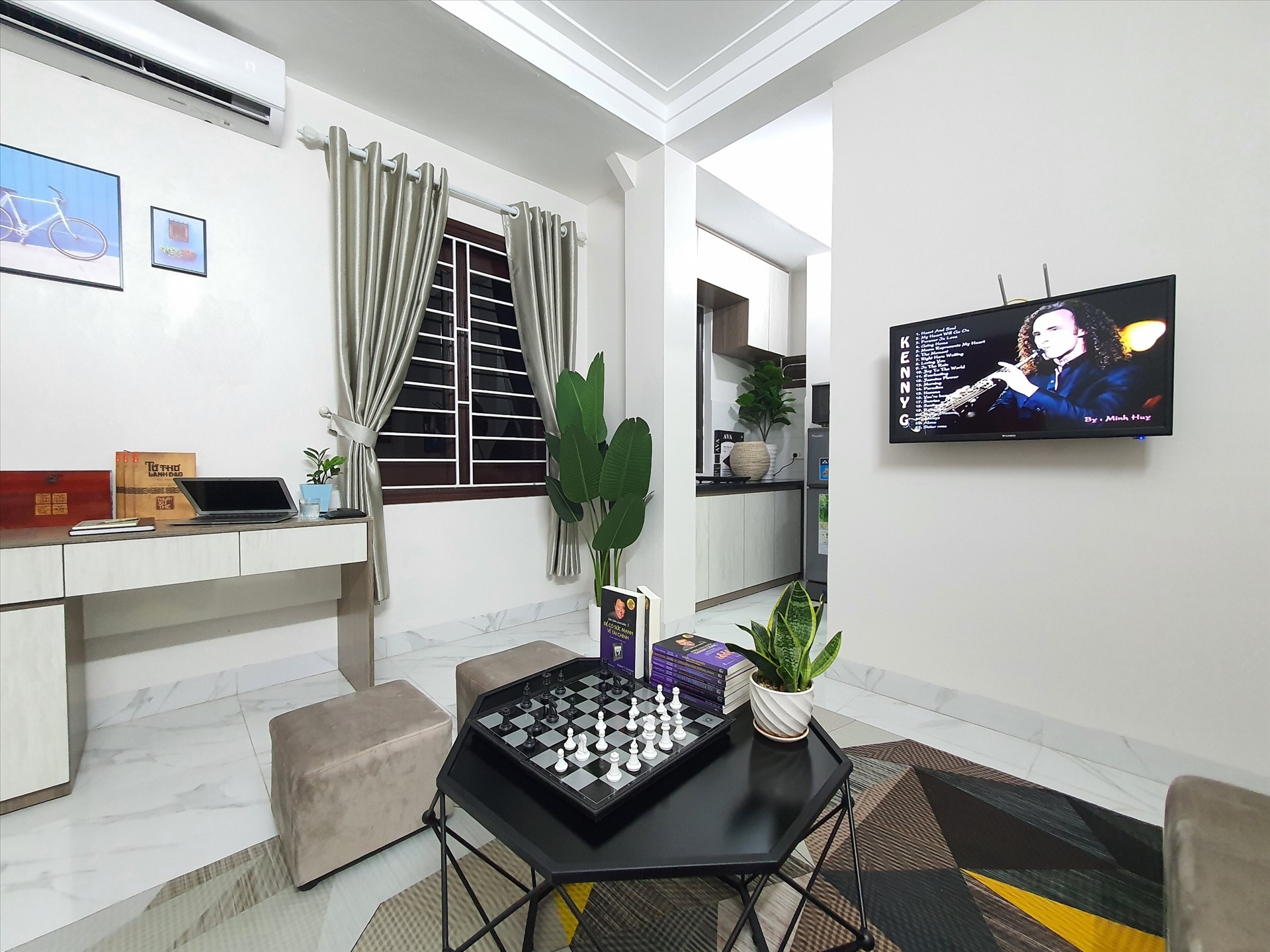 Phòng trọ Studio 30m2 tại THT Land Trần Cung - Bắc Từ Liêm - Phòng khách