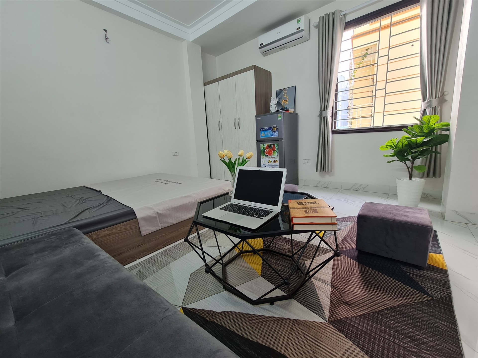 Phòng trọ Studio 25m2 tại THT Land Trần Cung - Bắc Từ Liêm - Phòng khách