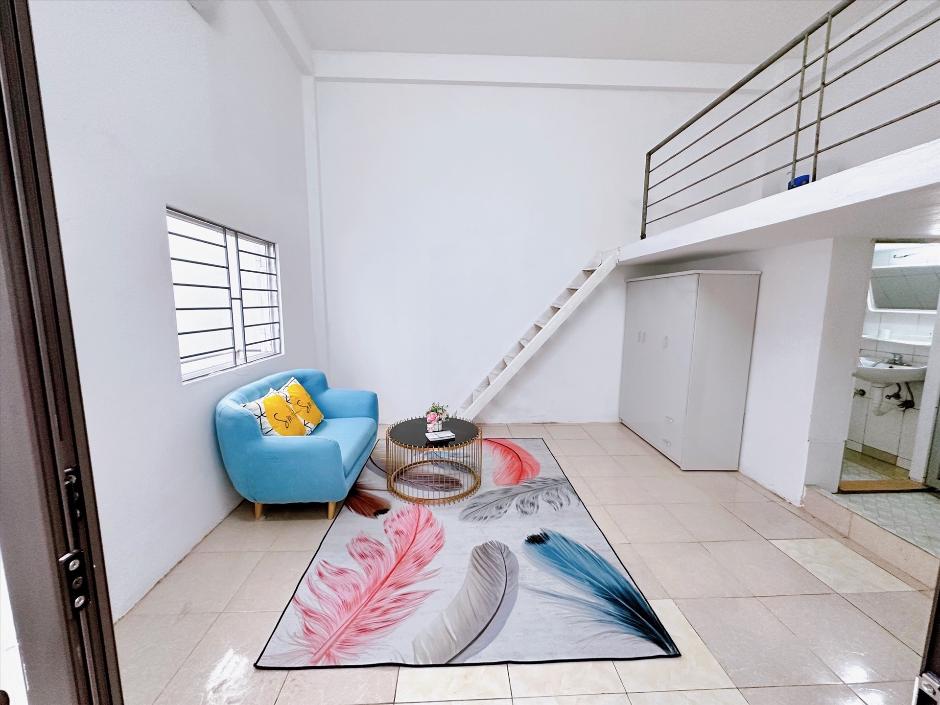 Phòng trọ Duplex 35m2 tại THT Land Đồng Me - Nam Từ Liêm - Phòng khách