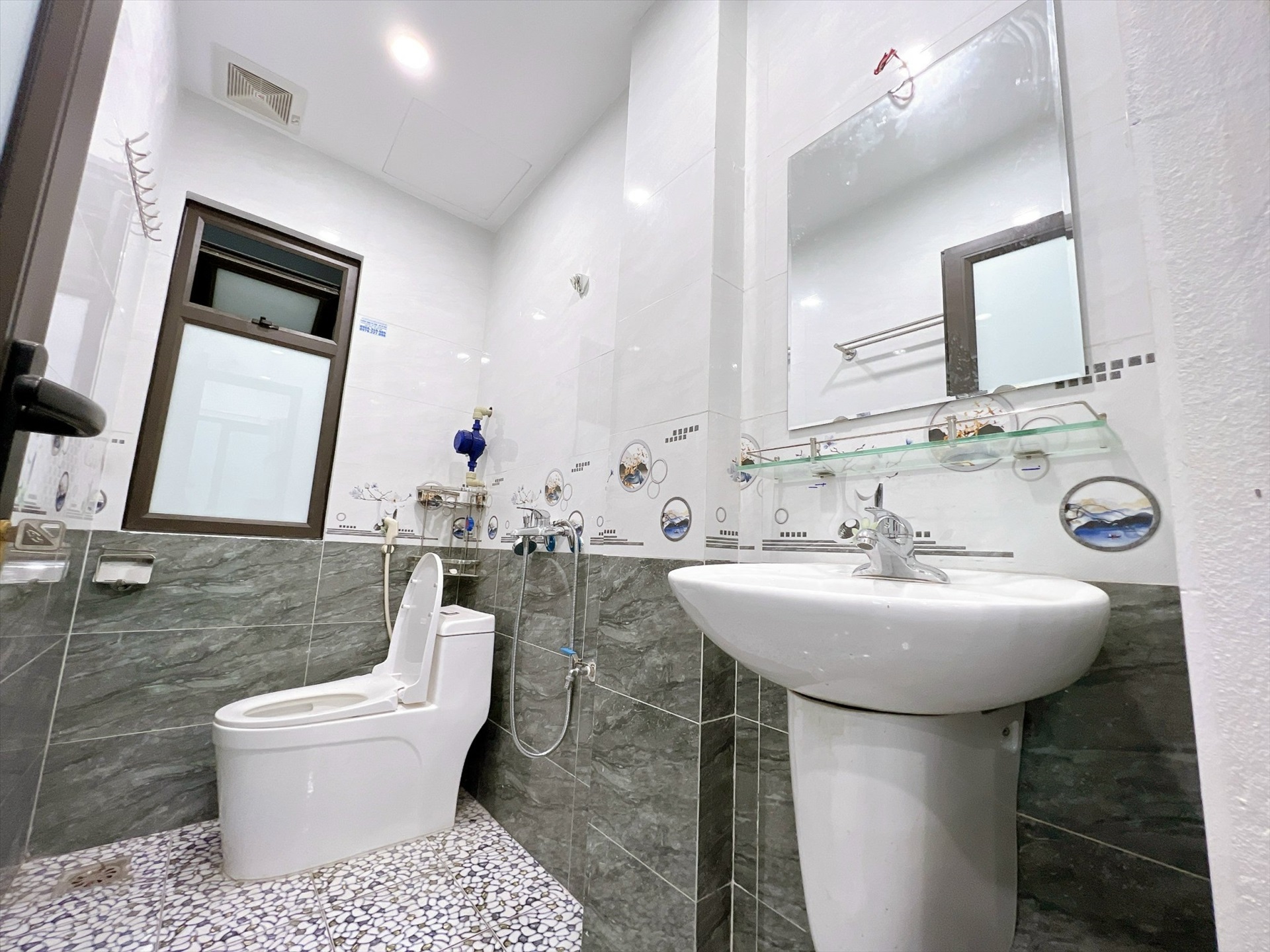 Phòng trọ 1 Phòng ngủ 32m2 tại THT Land Phú Mỹ - Nam Từ Liêm - Phòng tắm