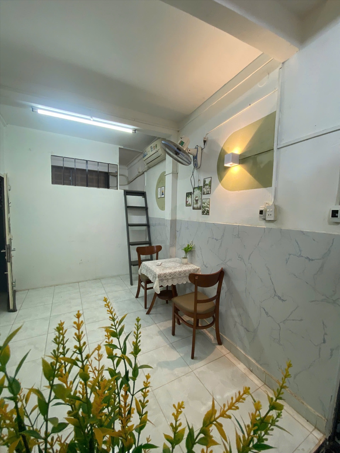 Phòng trọ Duplex 20m2 tại Jinjoo Home Cách Mạng Tháng Tám - Tân Bình - Phòng khách