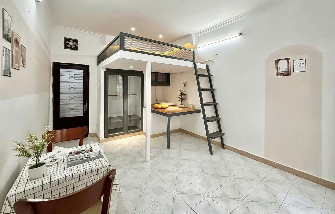 Phòng trọ Duplex 25m2 tại Jinjoo Home Cách Mạng Tháng Tám - Tân Bình - Phòng khách