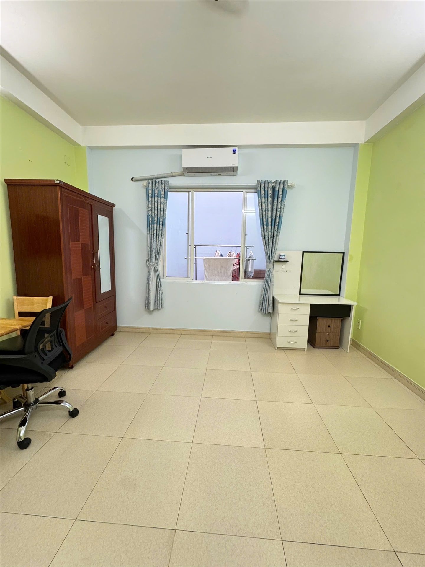 Phòng trọ Jinjoo Home Út Tịch - Tân Bình - Phòng (*)