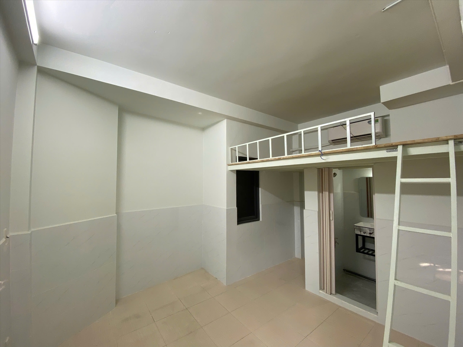 Phòng trọ Duplex 20m2 tại Jinjoo Home Âu Cơ 1 - Tân Bình - Phòng khách