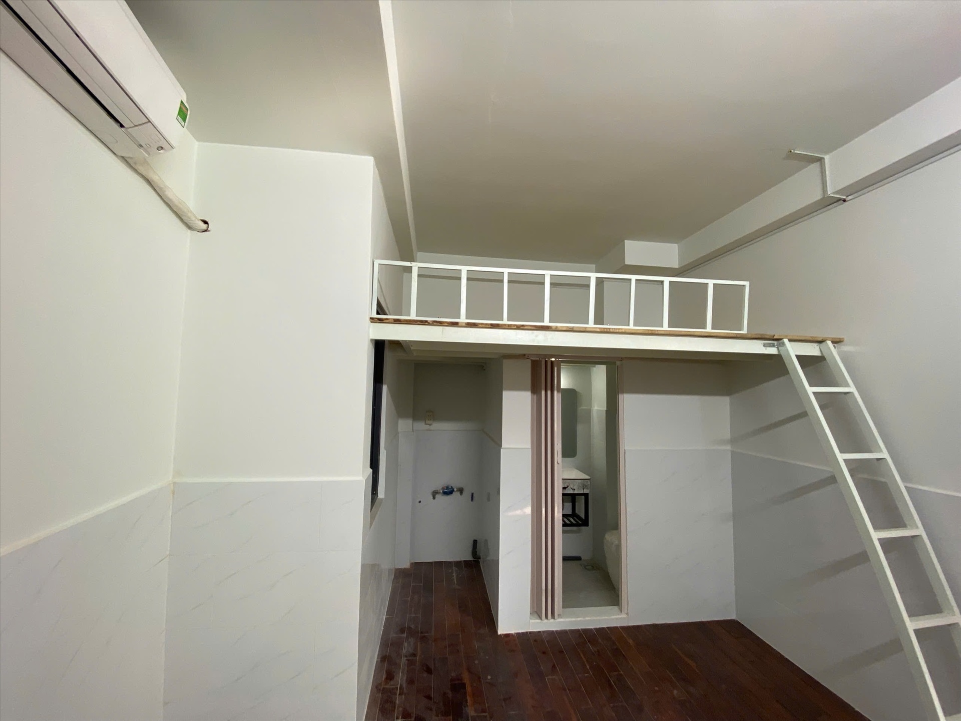 Phòng trọ Duplex 20m2 tại Jinjoo Home Âu Cơ 1 - Tân Bình - Phòng khách