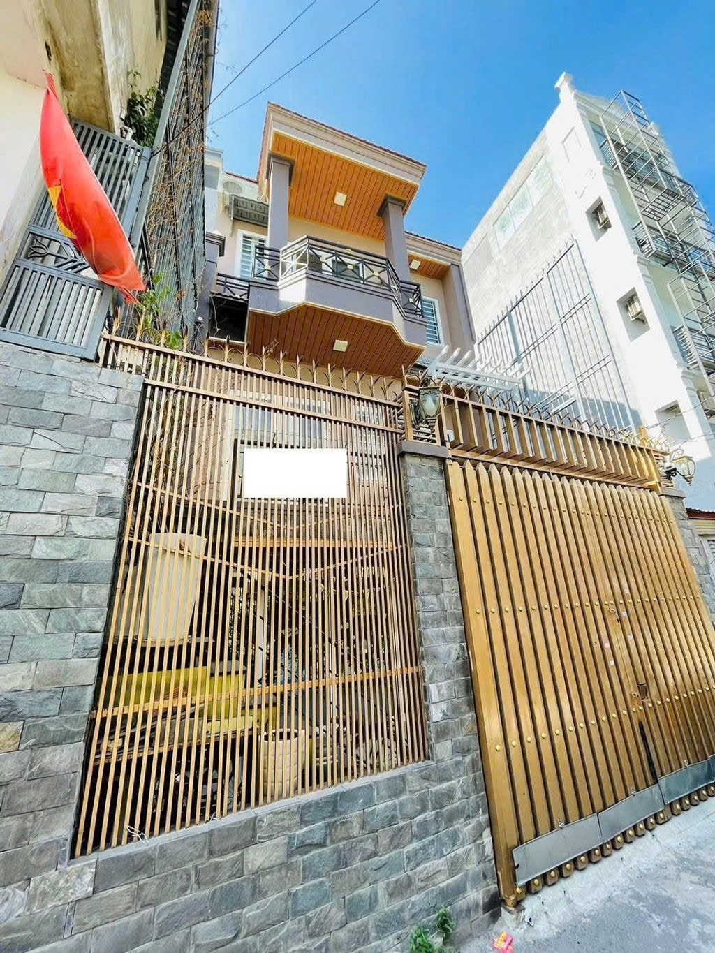 Phòng trọ PTC House Trần Bá Giao - Gò Vấp  - Toàn cảnh tòa nhà (*)