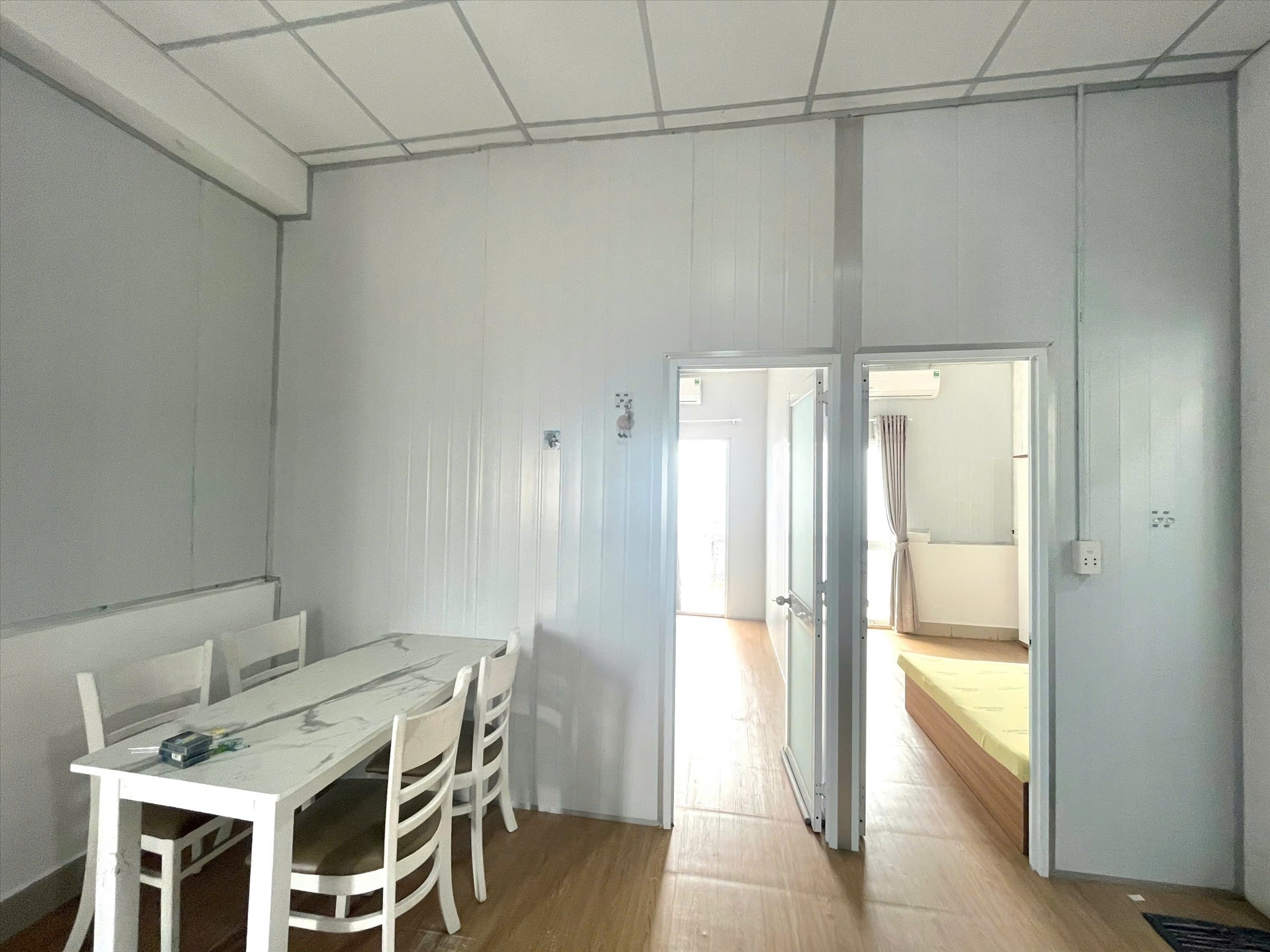 Phòng trọ 2 Phòng ngủ 50m2 tại Jinjoo Home Âu Cơ 2 - Tân Bình - Phòng khách