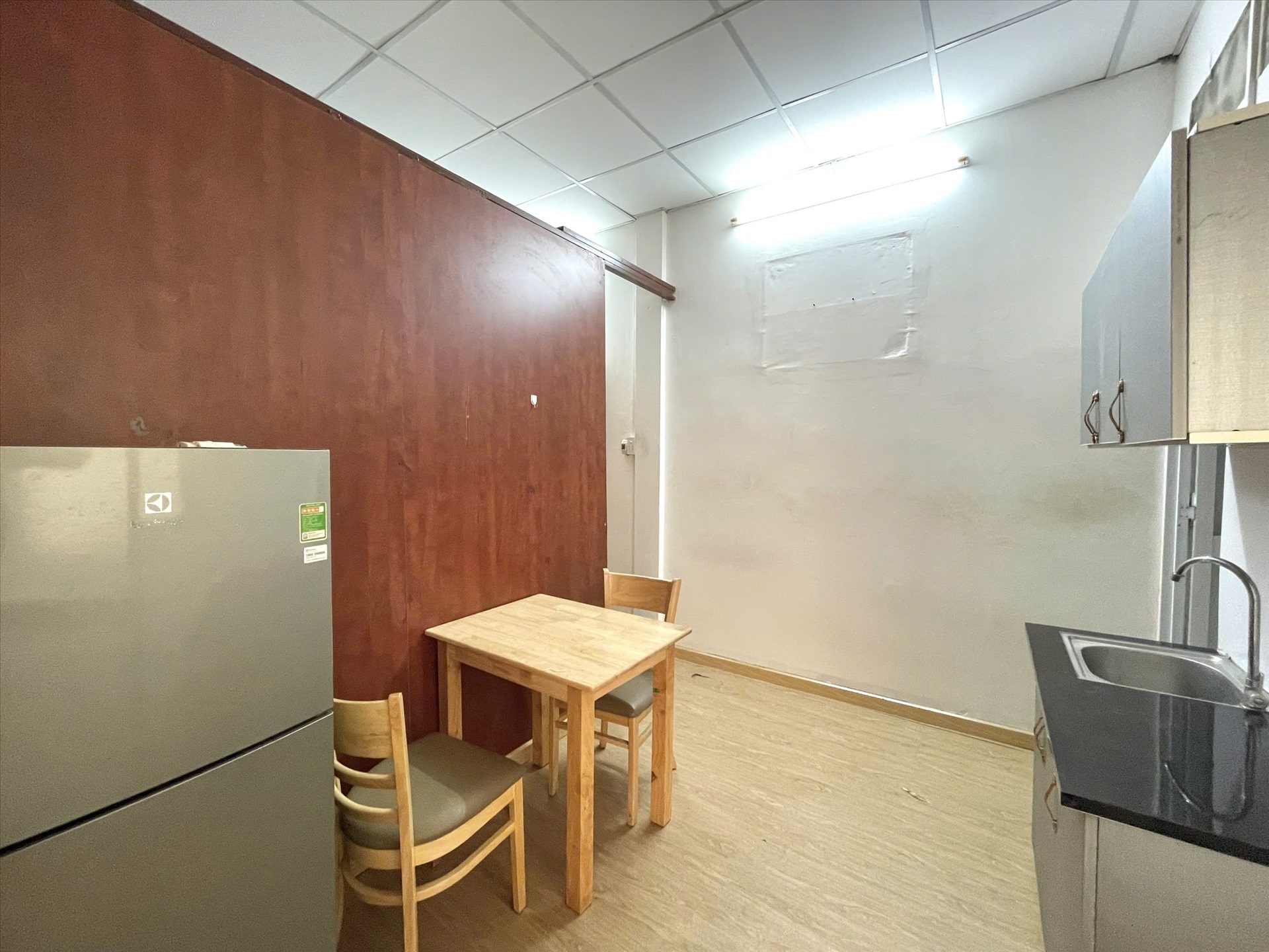 Phòng trọ Jinjoo Home Lạc Long Quân 1 - Tân Bình - Phòng (*)