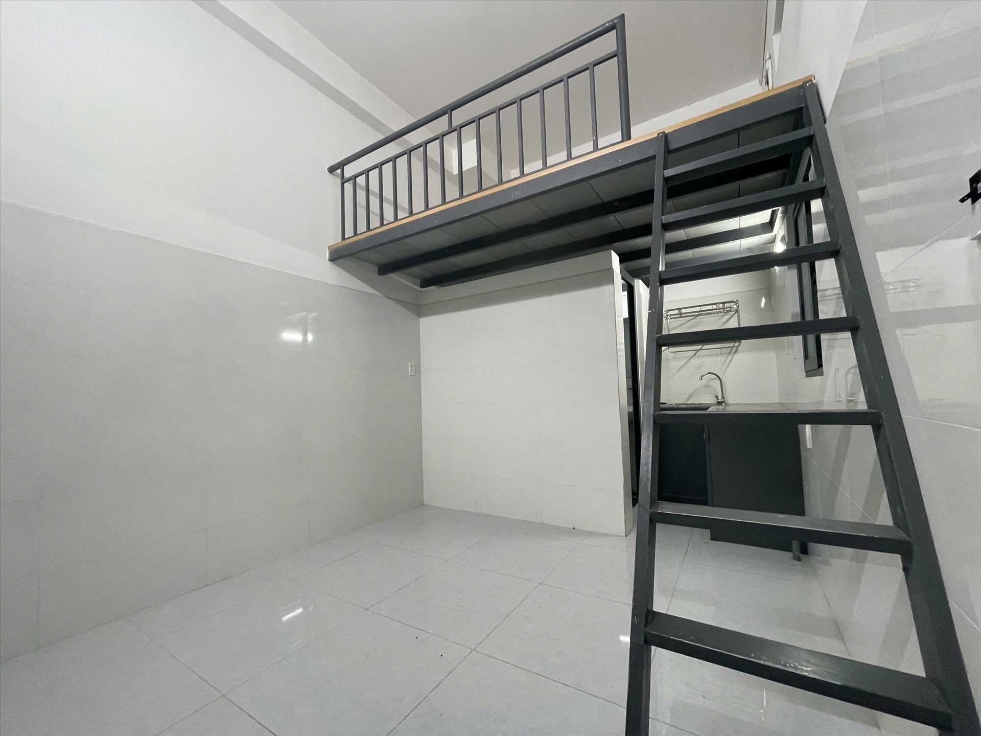 Phòng trọ Duplex 20m2 tại Jinjoo Home Trần Bá Giao - Gò Vấp - Phòng khách