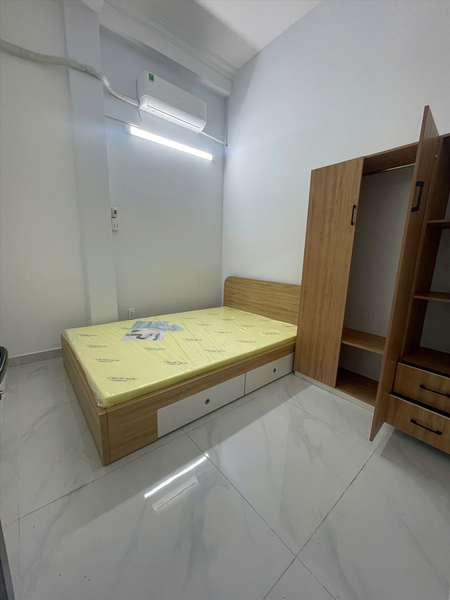 Phòng trọ Jinjoo Home Bình Lợi - Bình Thạnh - Phòng (*)