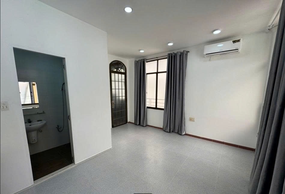 Phòng trọ PTC House Phan Đình Phùng - Phú Nhuận - Phòng (*)