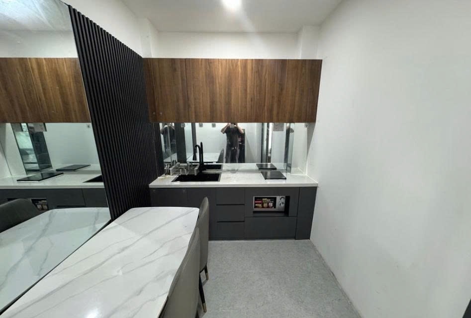 Phòng trọ PTC House 1 Trần Hưng Đạo - Quận 5 - Phòng (*)