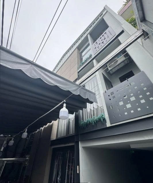 Phòng trọ PTC House  Xóm Chiếu - Quận 4 - Toàn cảnh tòa nhà (*)