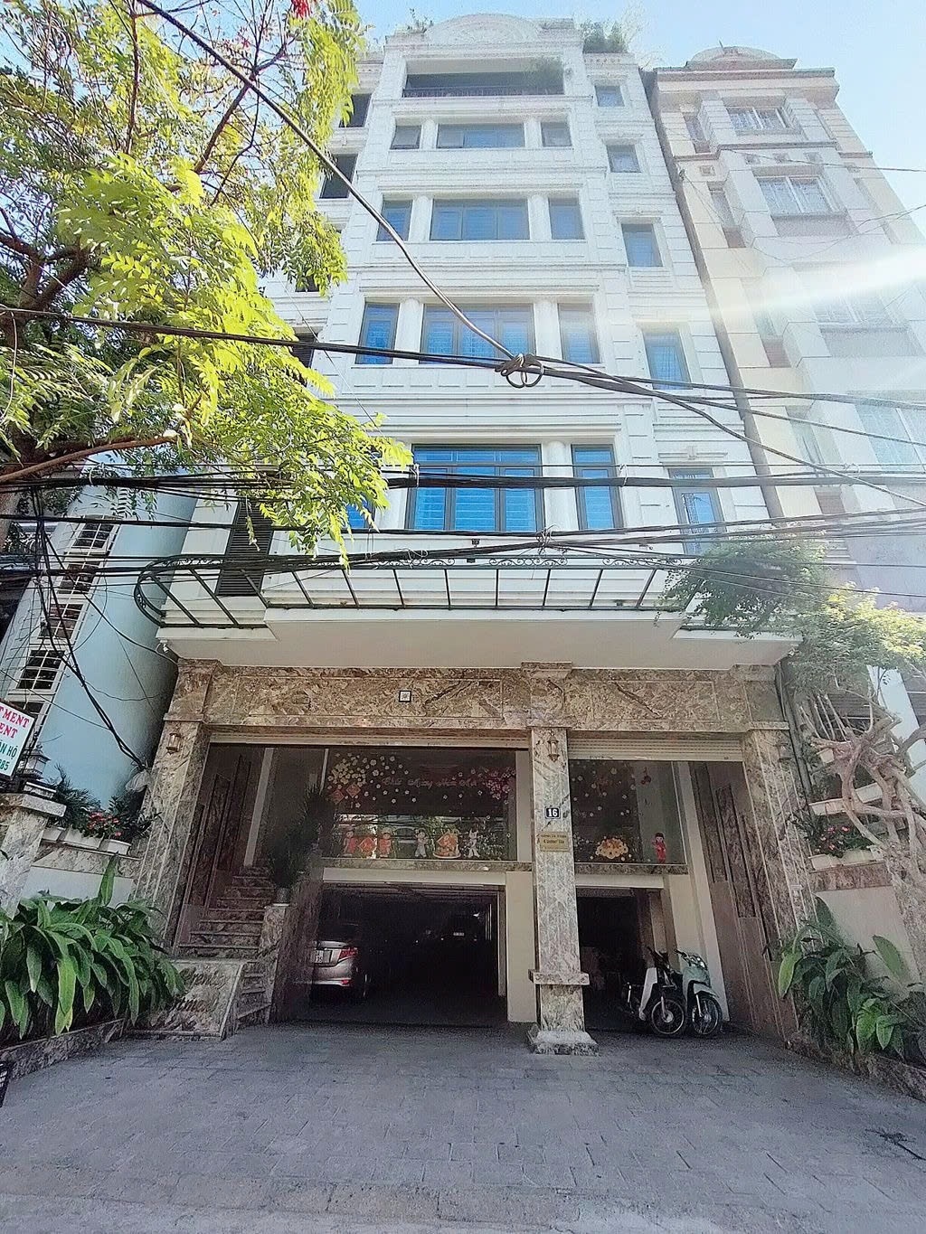 Phòng trọ PTC House 2 Nghi Tàm - Tây Hồ - Toàn cảnh tòa nhà (*)