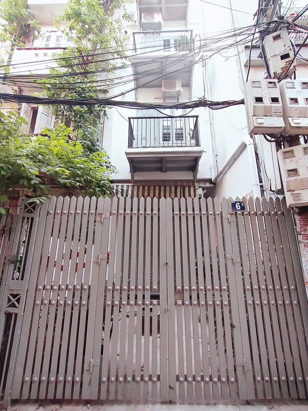 Phòng trọ PTC House 4 Nghi Tàm - Tây Hồ  - Toàn cảnh tòa nhà (*)