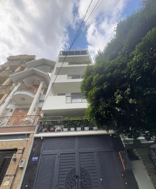 Phòng trọ PTC House Lê Thị Hồng - Gò Vấp - Toàn cảnh tòa nhà (*)