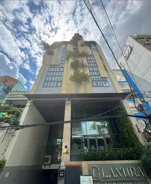 Phòng trọ PTC House 5 Cộng Hòa - Tân Bình - Toàn cảnh tòa nhà (*)