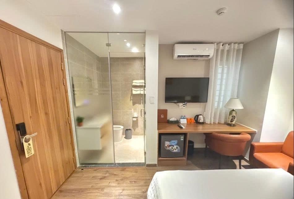 Phòng trọ PTC House 5 Cộng Hòa - Tân Bình - Phòng (*)