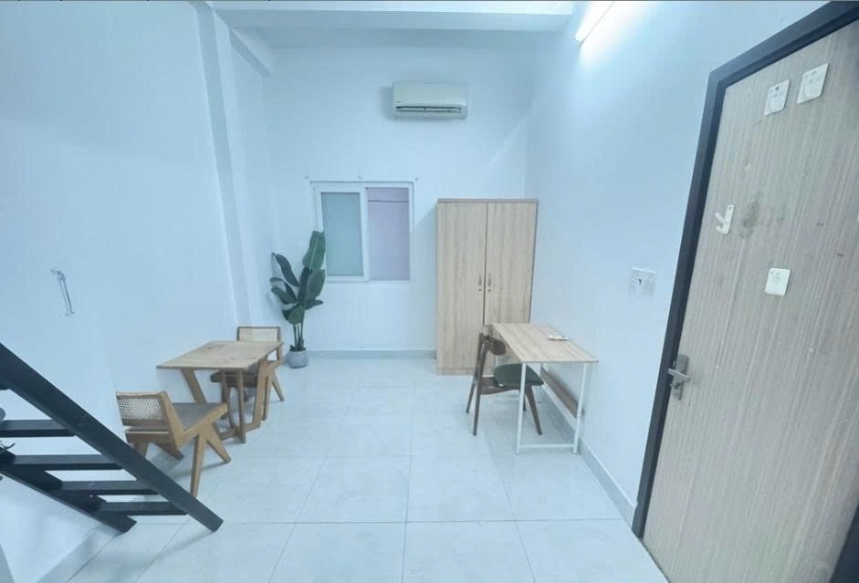 Phòng trọ Duplex 25m2 tại PTC House 2 Đường số 85 - Quận 7 - Phòng khách