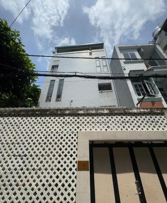 Phòng trọ PTC House Bùi Thị Xuân - Tân Bình