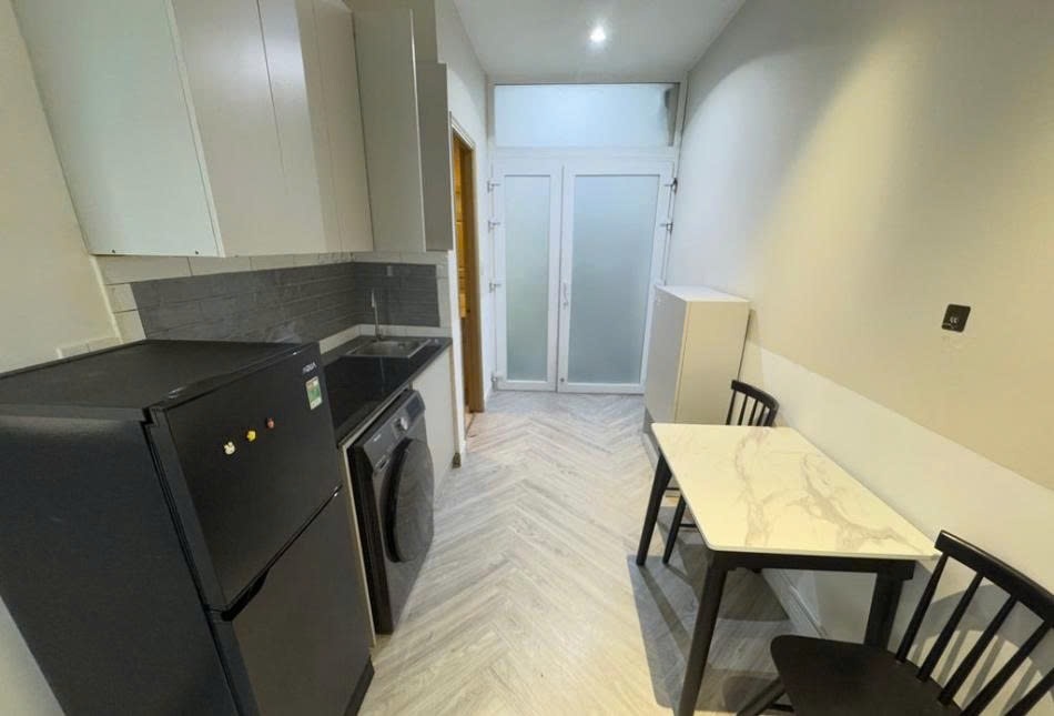 Phòng trọ 1 Phòng ngủ 40m2 tại PTC House 5 Nguyễn Cửu Vân - Bình Thạnh - Phòng bếp