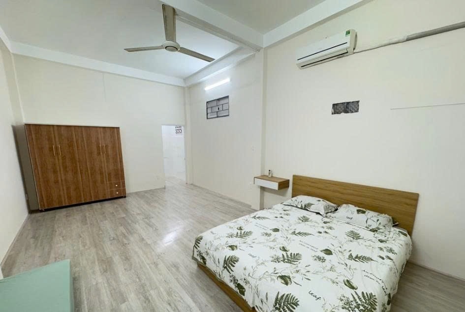 Phòng trọ PTC House Cách Mạng Tháng 8 - Tân Bình - Phòng (*)