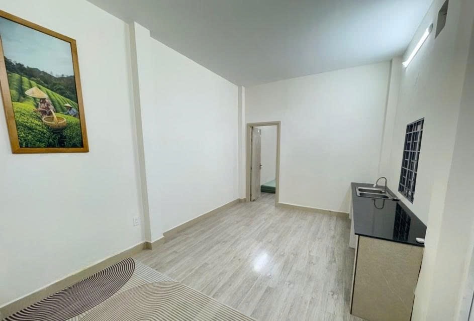 Phòng trọ 1 Phòng ngủ 40m2 tại PTC House Cách Mạng Tháng 8 - Tân Bình - Phòng khách