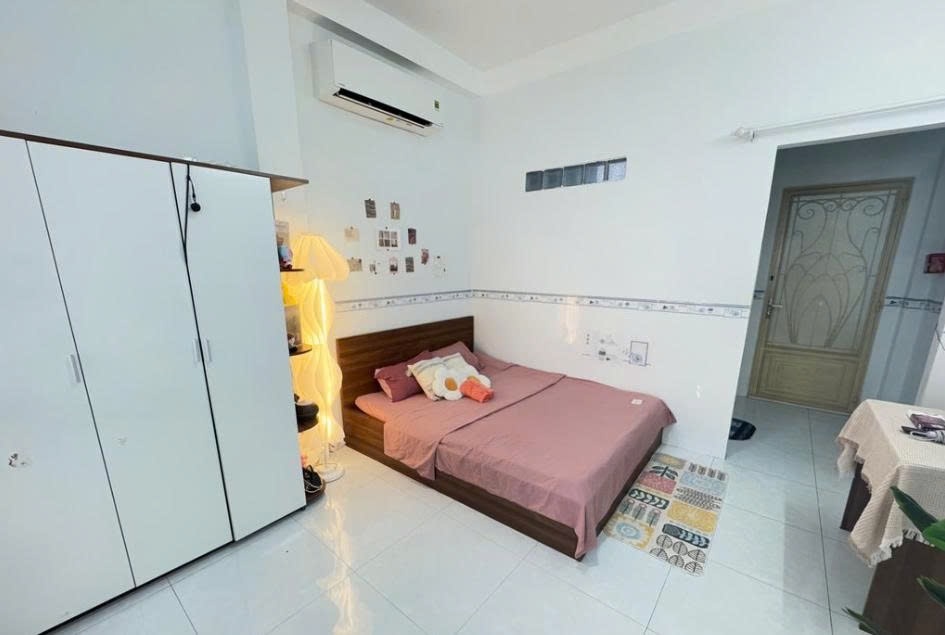 Phòng trọ PTC House 1 Cách Mạng Tháng 8 - Tân Bình - Phòng (*)