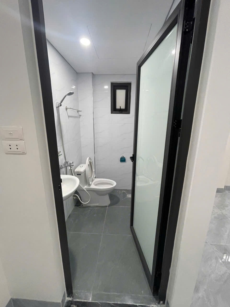 Phòng trọ Studio 25m2 tại Friends Team Kim Giang - Hoàng Mai - Phòng tắm