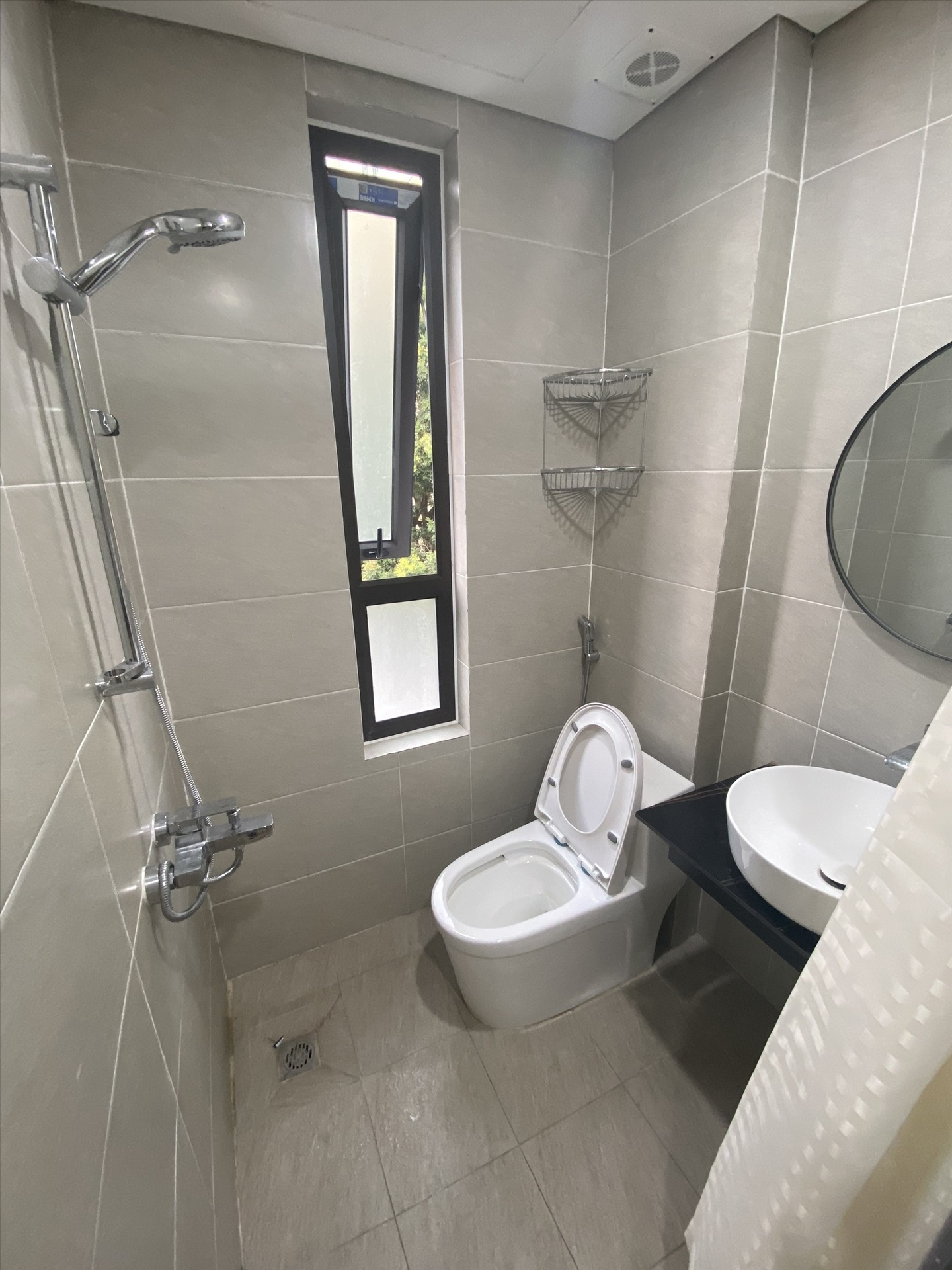 Phòng trọ Studio 25m2 tại THT Land Hòa Bình 6 - Hai Bà Trưng - Phòng tắm