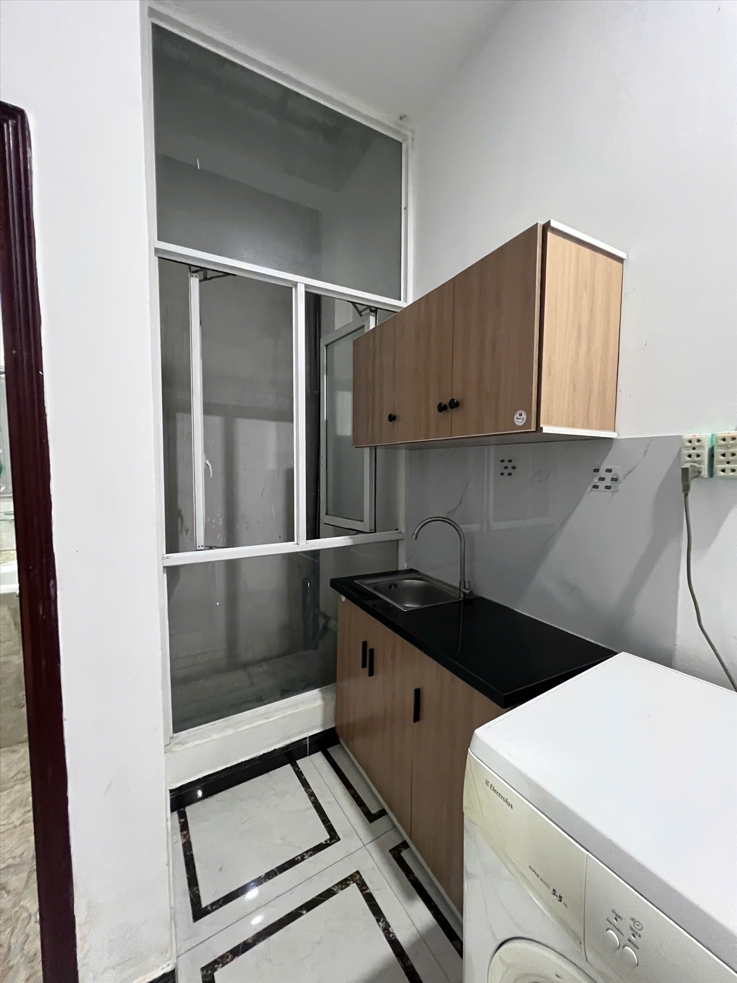 Phòng trọ Studio 30m2 tại TT House Lê Văn Sỹ - Quận 3 - Phòng bếp